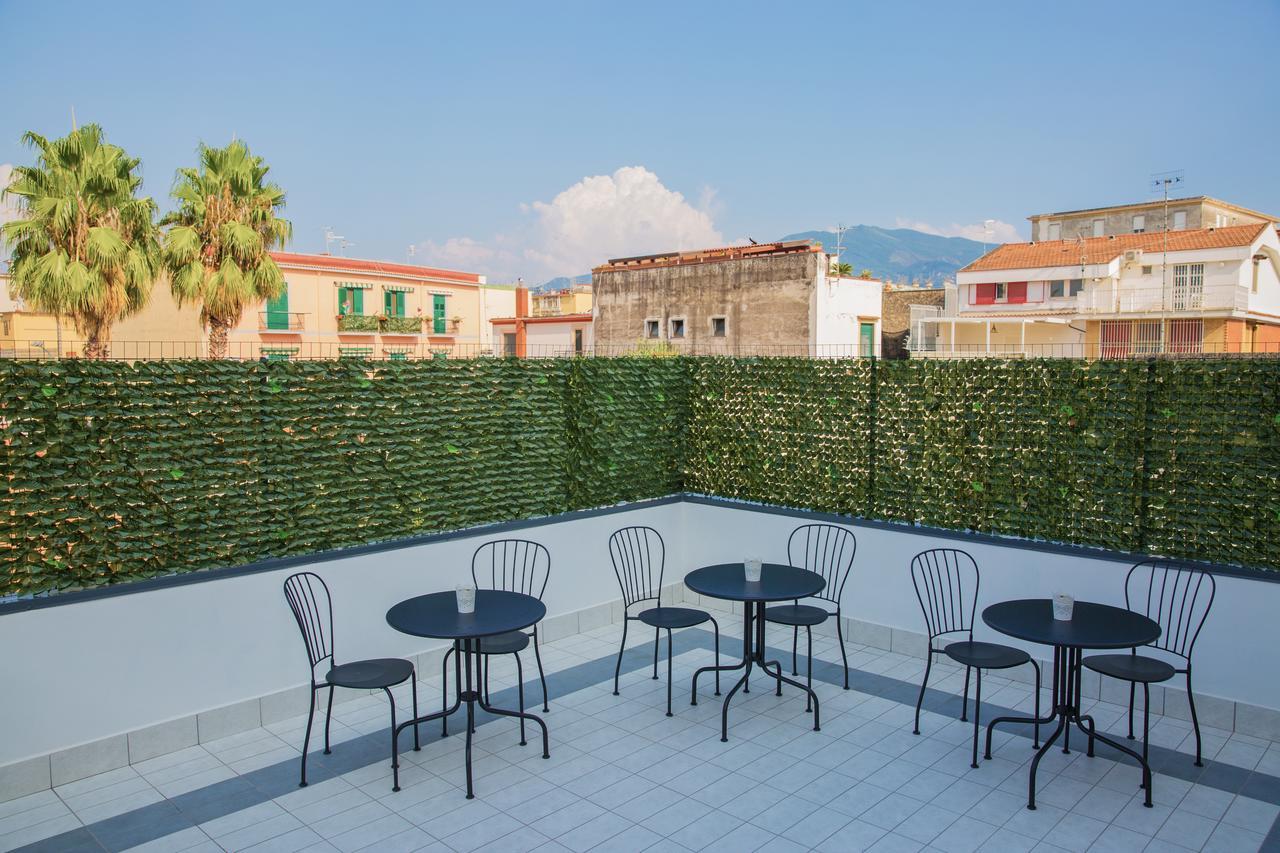 Gleda Rooms Deluxe Pompei Exterior photo