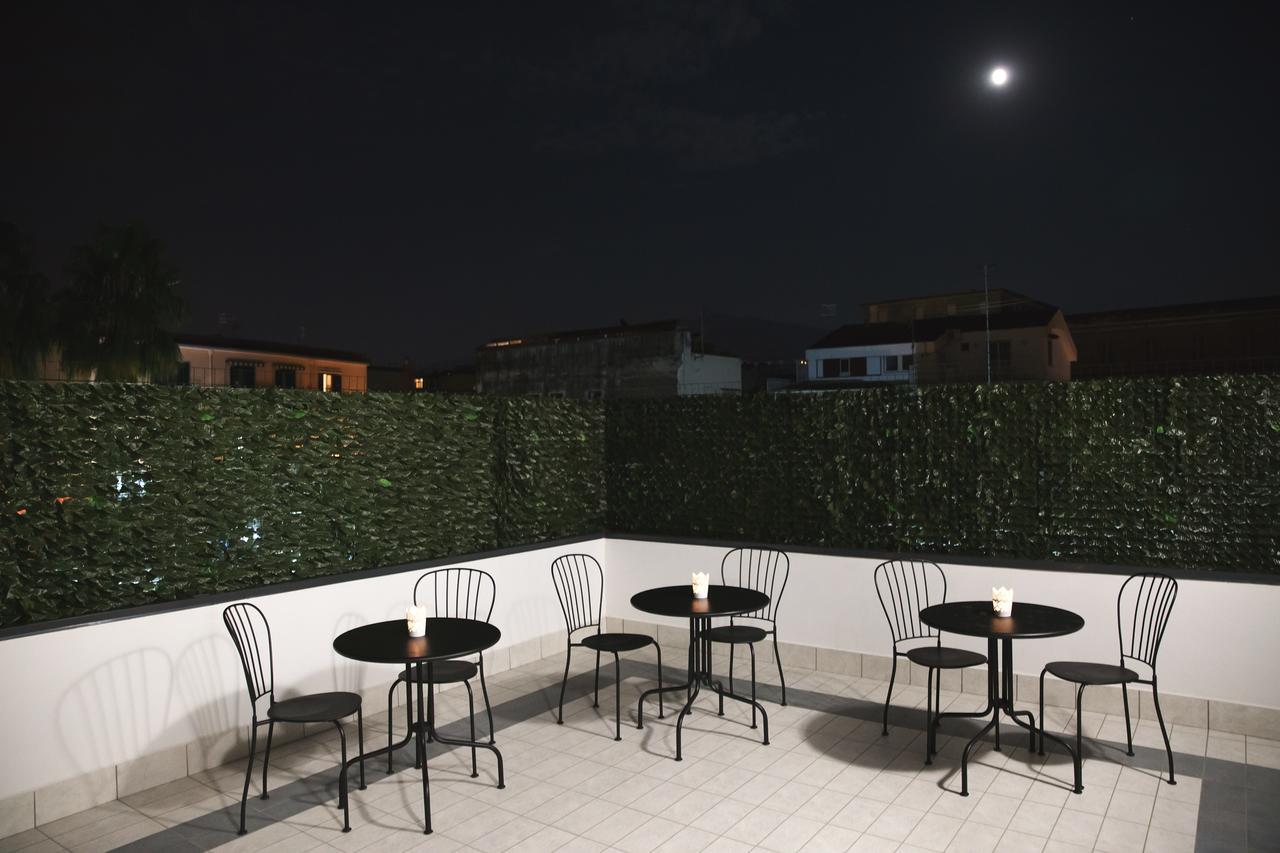 Gleda Rooms Deluxe Pompei Exterior photo